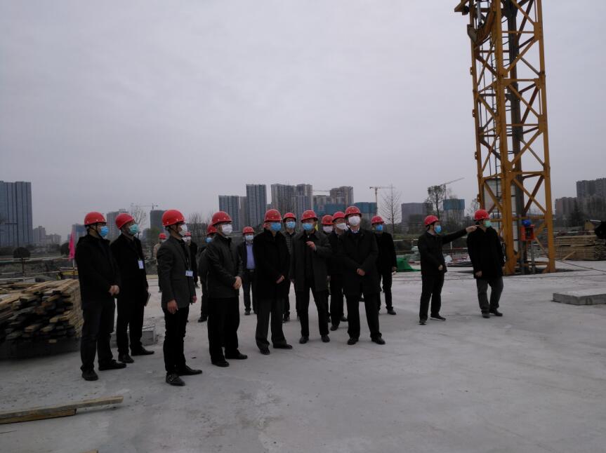 J9集团集团党委书记、董事长任丁率队 赴金牛宾馆查抄工程复工工作