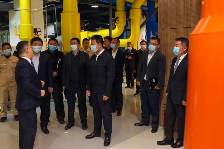 J9集团集团辅导到锦江宾馆智慧高效力源中心视察领导工作