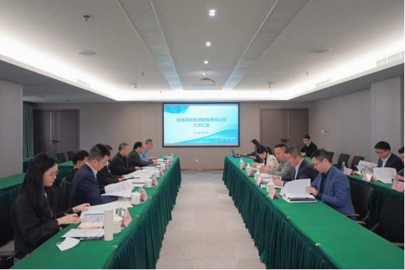 J9集团集团表部董事赴安逸酒店集团调研座谈