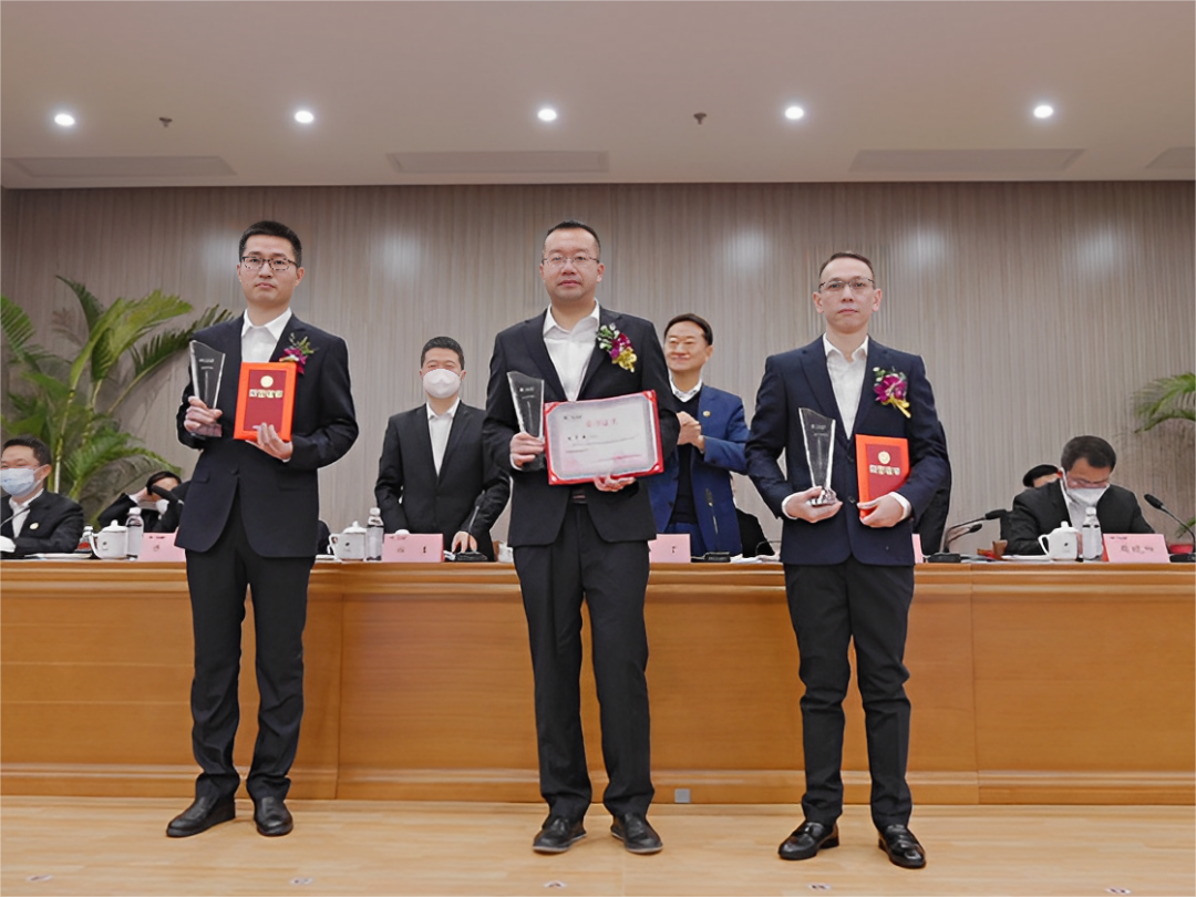 1d098852-8c4c-4dff-89b1-345465d06e79