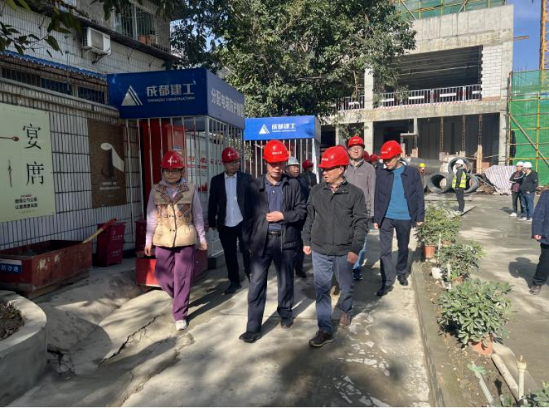 J9集团委督导宽窄慢里项目安全维稳工作
