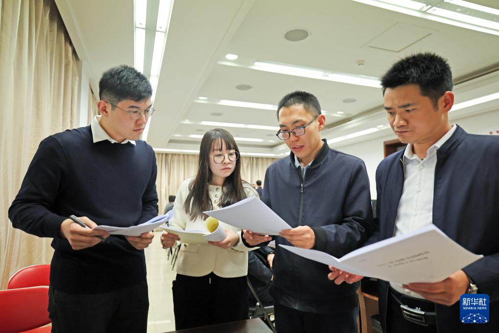 听民气 汇民智丨倾力打造沟通互换“直通车”，2025年旁听全国两会工作这样发展